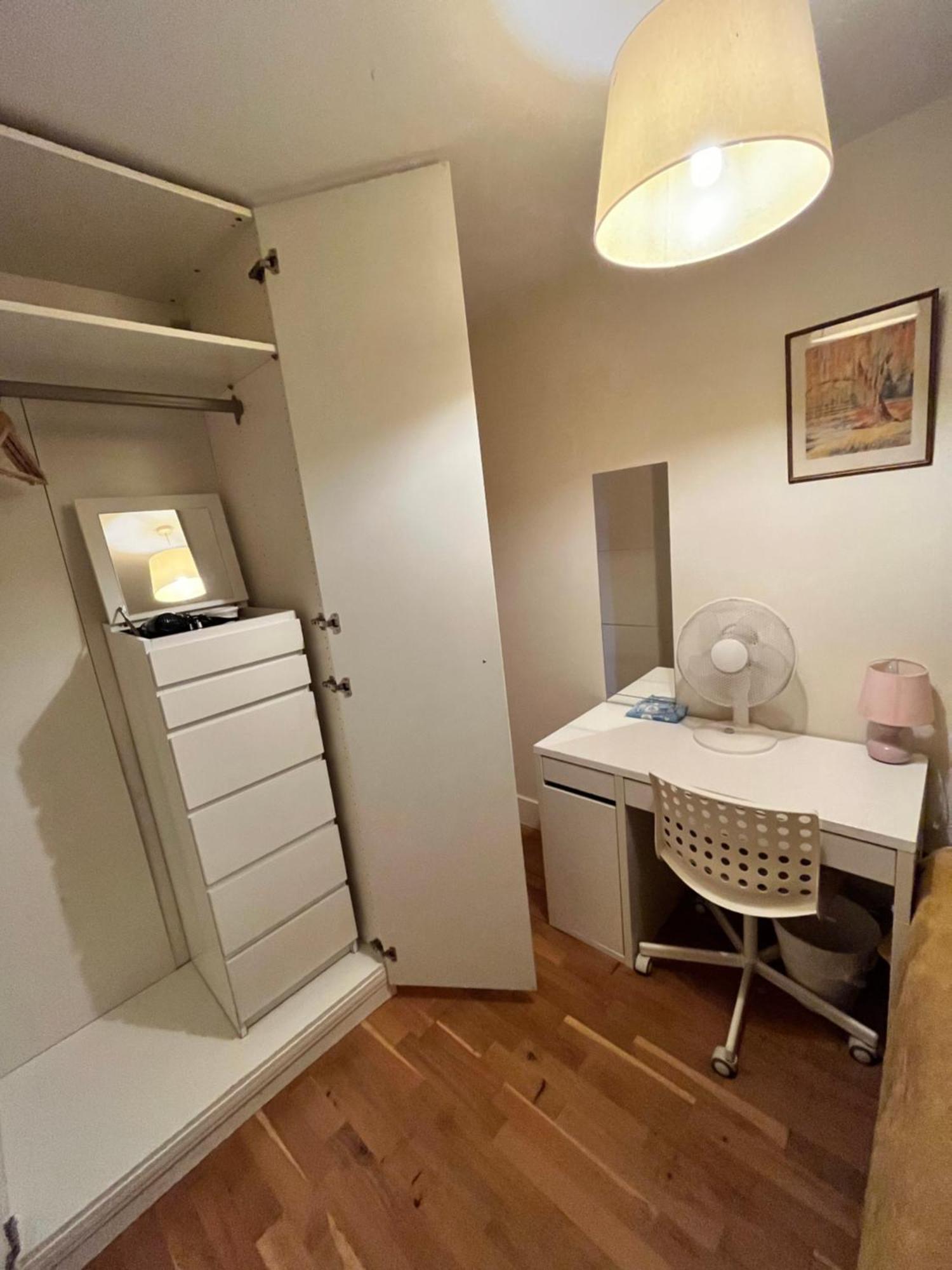 Metropolitan Coziness Private Bedrooms In Euston Station 161 런던 외부 사진